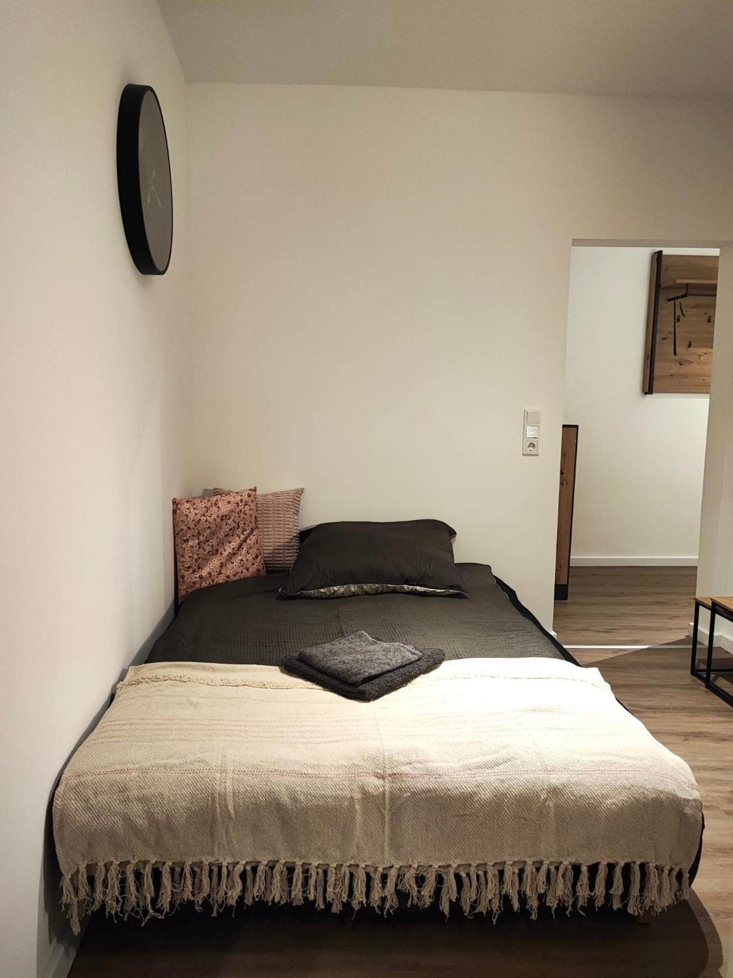 Rtr Essen - Fuer Bis Zu 8 Personen - Voll Ausgestattet - Zentral Limbecker Platz - Messe - Uniklinikum - Smart Tv - Modern Apartment Exterior photo